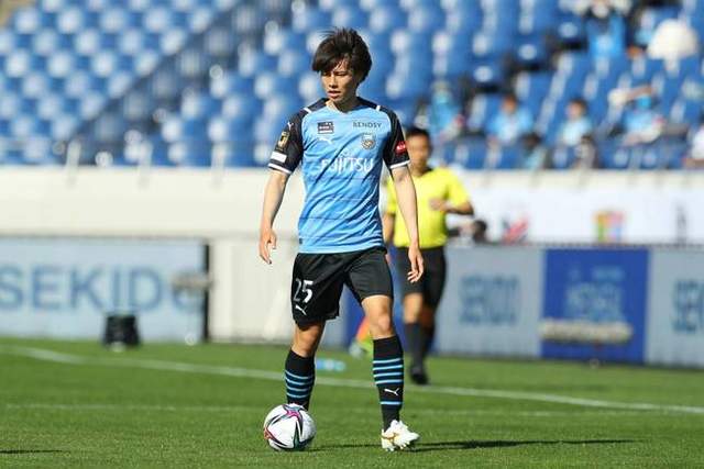 李晓旭19分辽宁6人上双胜深圳 总分3-0进四强